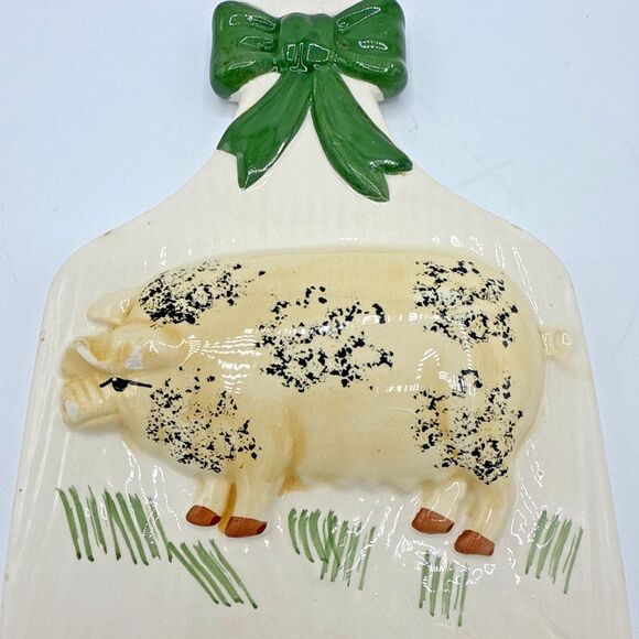 Country Kitchen Pig W/Bow Wall Hanging Trivet Decor Ceramic Painted 9.5” - Picture 2 of 12